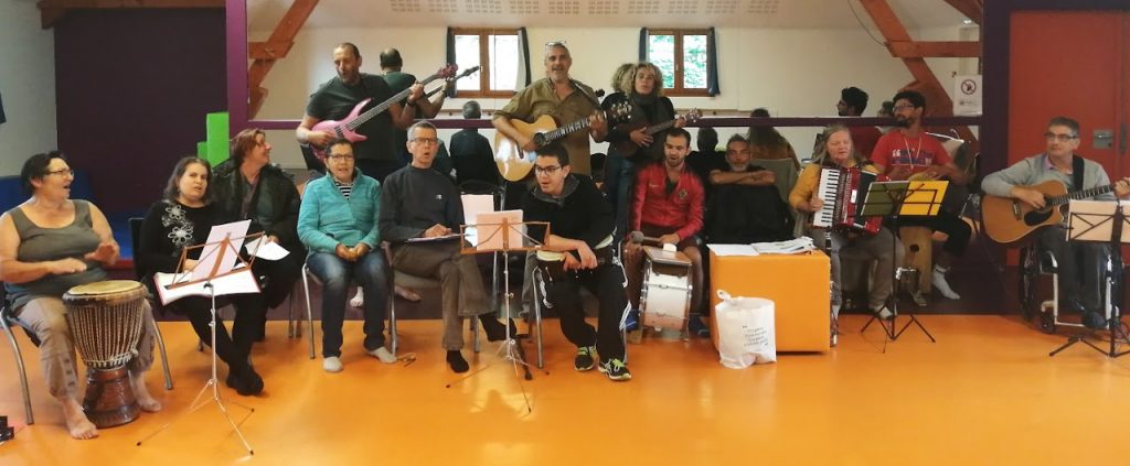 groupe avec toi avec nous atelier solidaire de pratique musicale